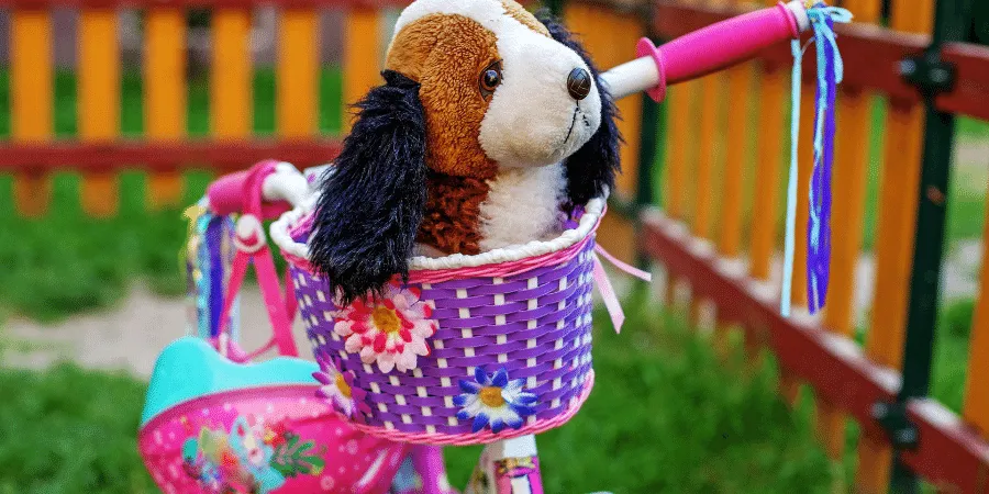 Does a kids bike basket need a handle