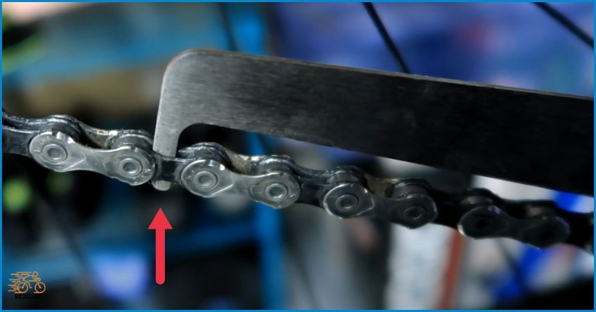 If It does not go past the second rivet then you need to change the chain